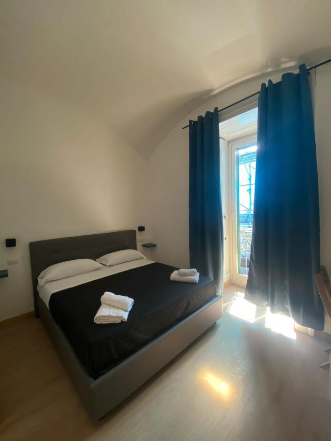 Maison Dante Bed & Breakfast Napels